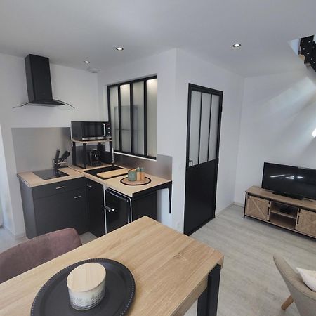 Studio Neuf Situe Au Coeur D'Un Bourg Paisible Pacé Екстериор снимка