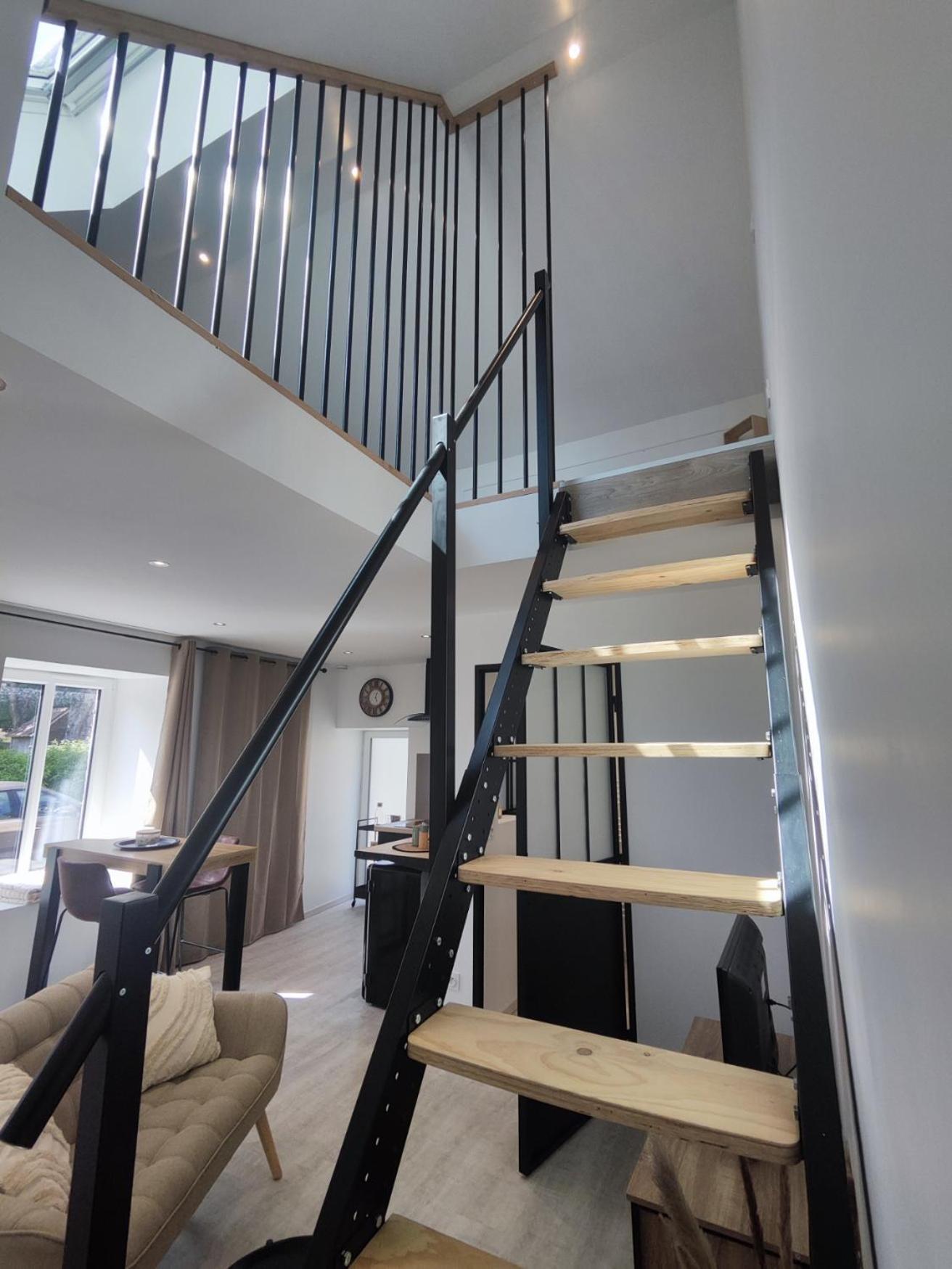 Studio Neuf Situe Au Coeur D'Un Bourg Paisible Pacé Екстериор снимка